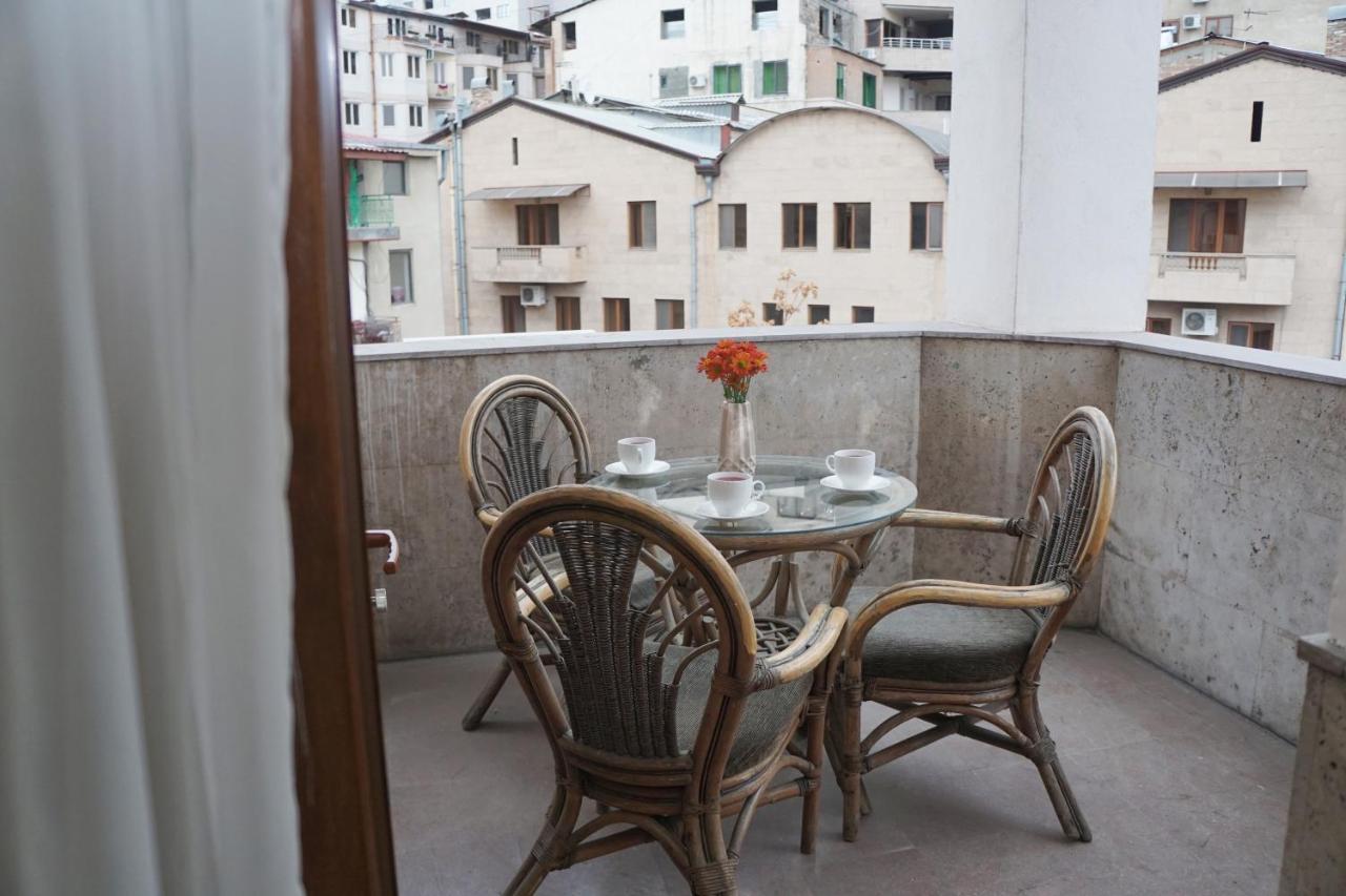Hotel Nor Erivan Exterior foto